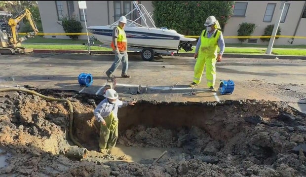 fairfax-district-water-main-break-repairs.jpg 