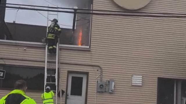 Lightning strike sparks fire, temporarily closing 2 South Jersey small businesses: "I can't sell anything" 