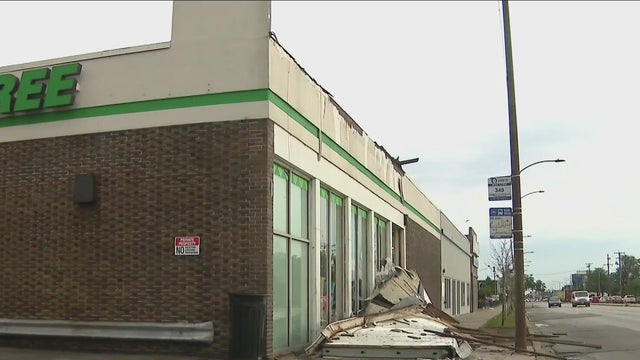 dollar tree roof falls off from storms 