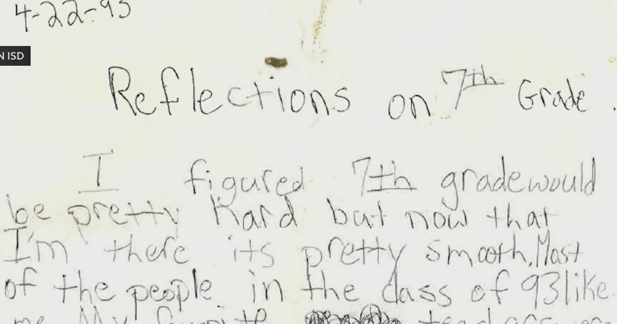 Arlington ISD digs up memories from 1993 time capsules