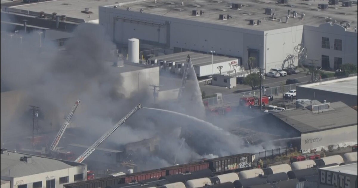 Fire engulfs commercial building in Vernon