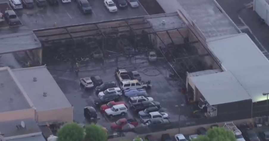 At least a dozen cars destroyed in Valencia after Ford dealership erupts in flames