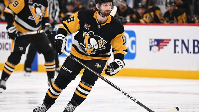 Carolina Hurricanes v Pittsburgh Penguins 