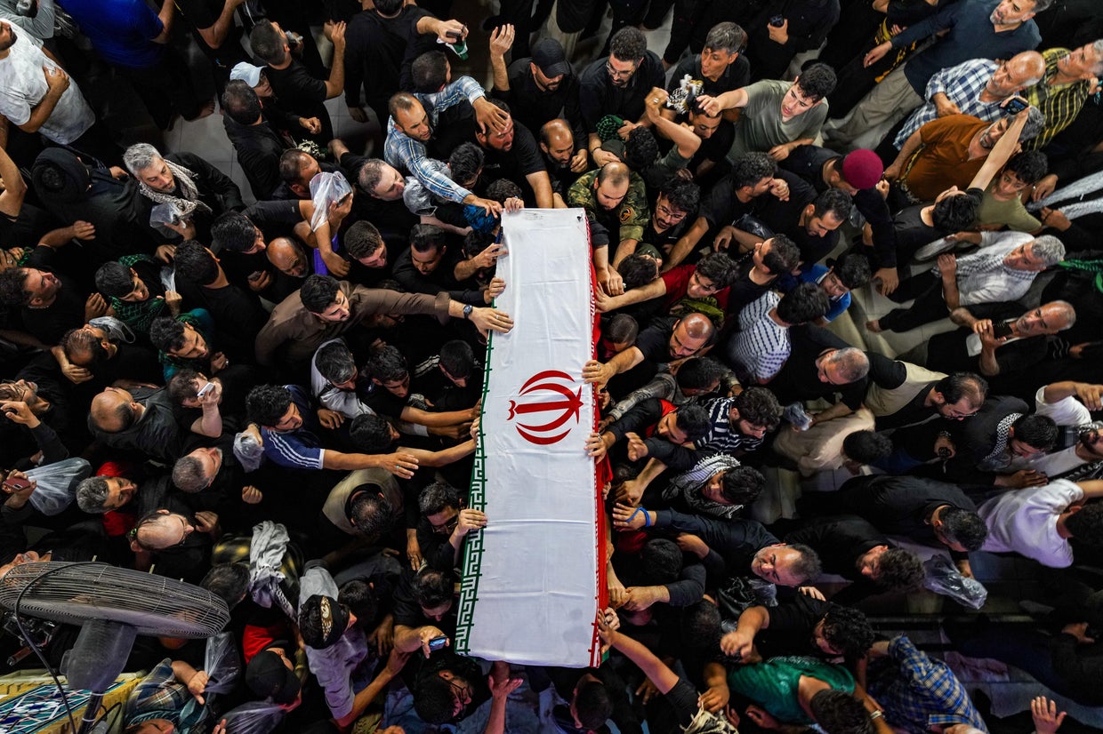Funeral in Najaf for Hashd al-Shaabi and Revolutionary Guards members
