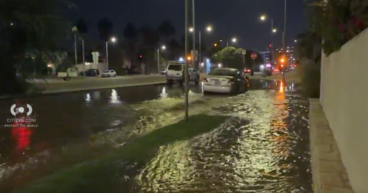 Water main rupture in Beverly Grove forces road closures