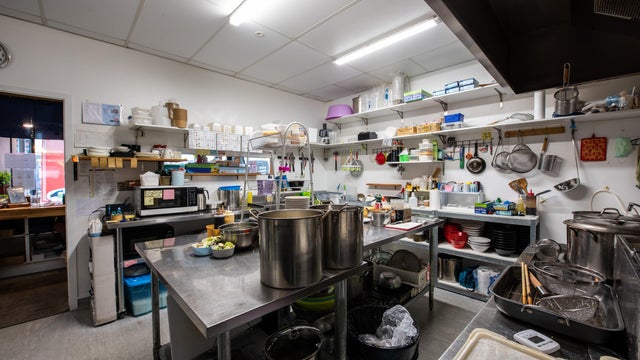 Chinese restaurant kitchen 