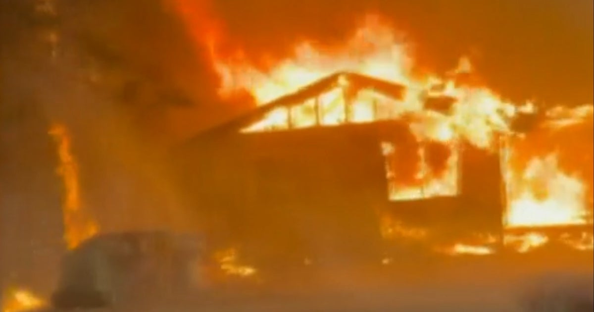 Mass evacuations underway as wildfires bear down on Spokane, Washington