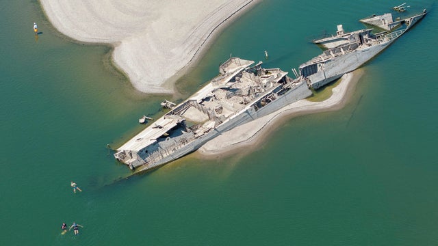 Low Danube water levels raise concerns over Serbia's electricity supply 