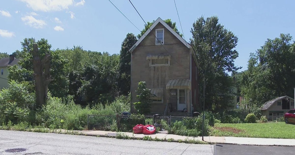 2 young children found alive in home with 2 dead adults in Wilkinsburg