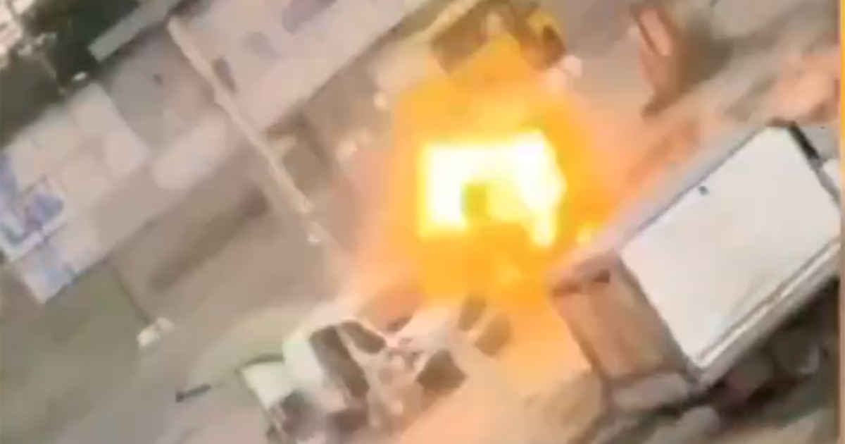 Video shows drone attacking vegetable vendor in Ukraine