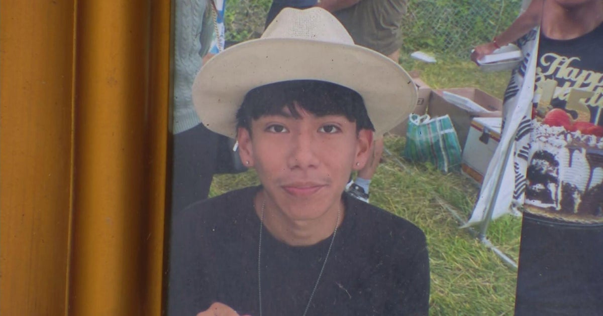 Family mourns Chicago teen killed in crash while riding e-scooter in North Center