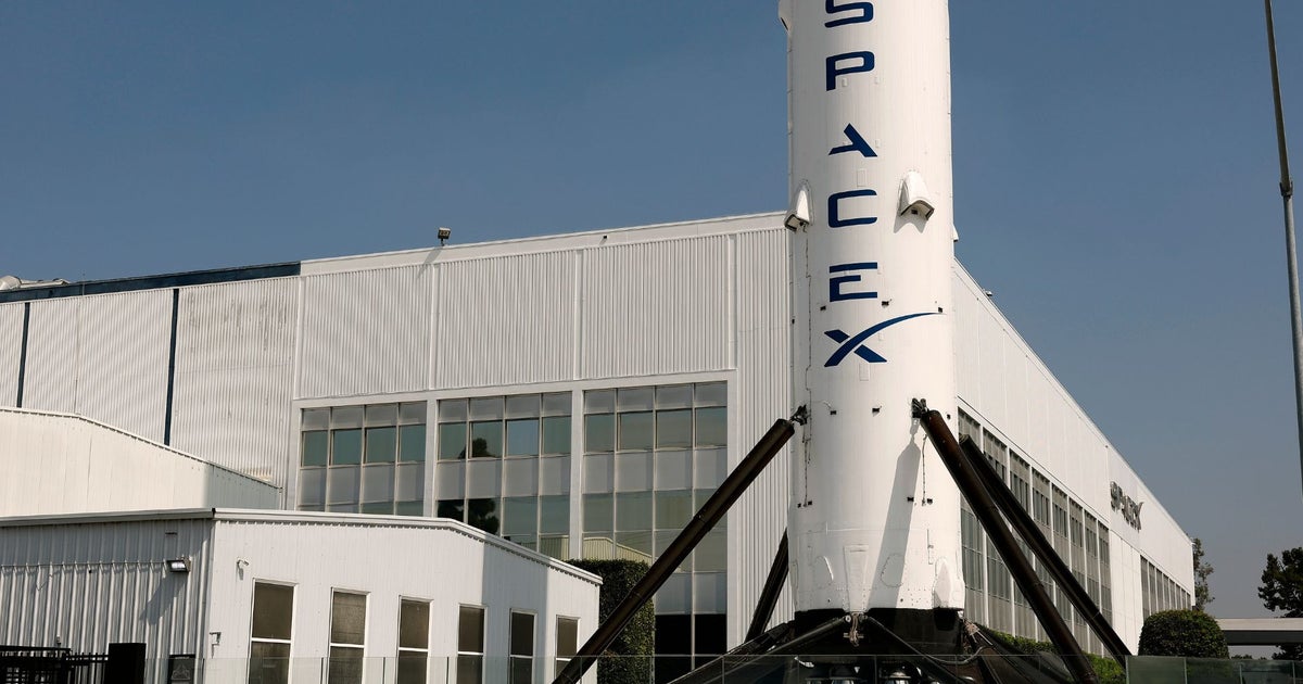 SpaceX shows strong growth but stock drops