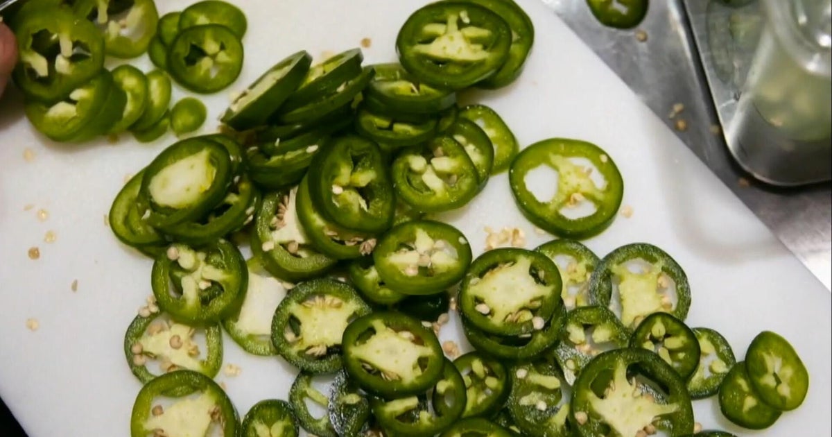 Eye Opener: U.S. hit with more foodborne illnesses