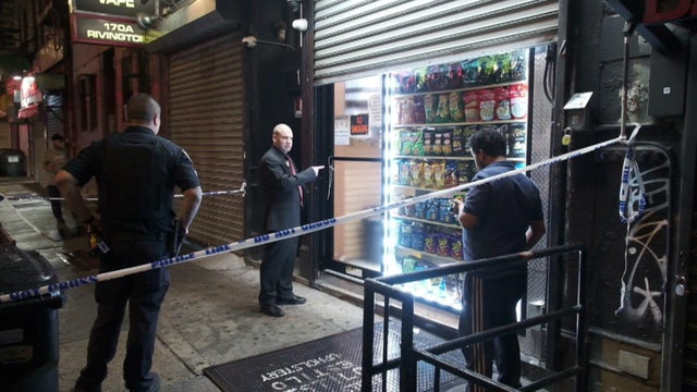 les-employee-grazed-inside-deli-spec-hi-res-still.jpg 