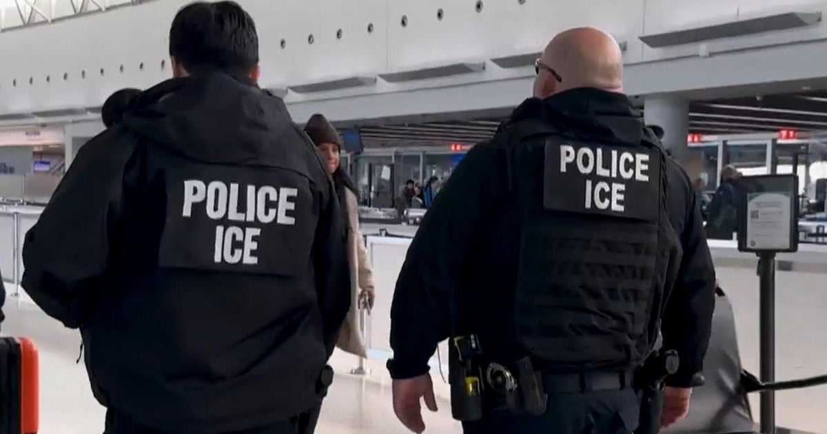 Airlines push back against rising ICE arrests at airports