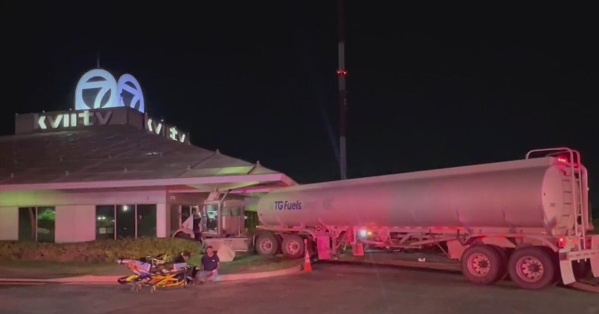 Pickup runs red light, crashes with fuel truck at Amarillo TV station