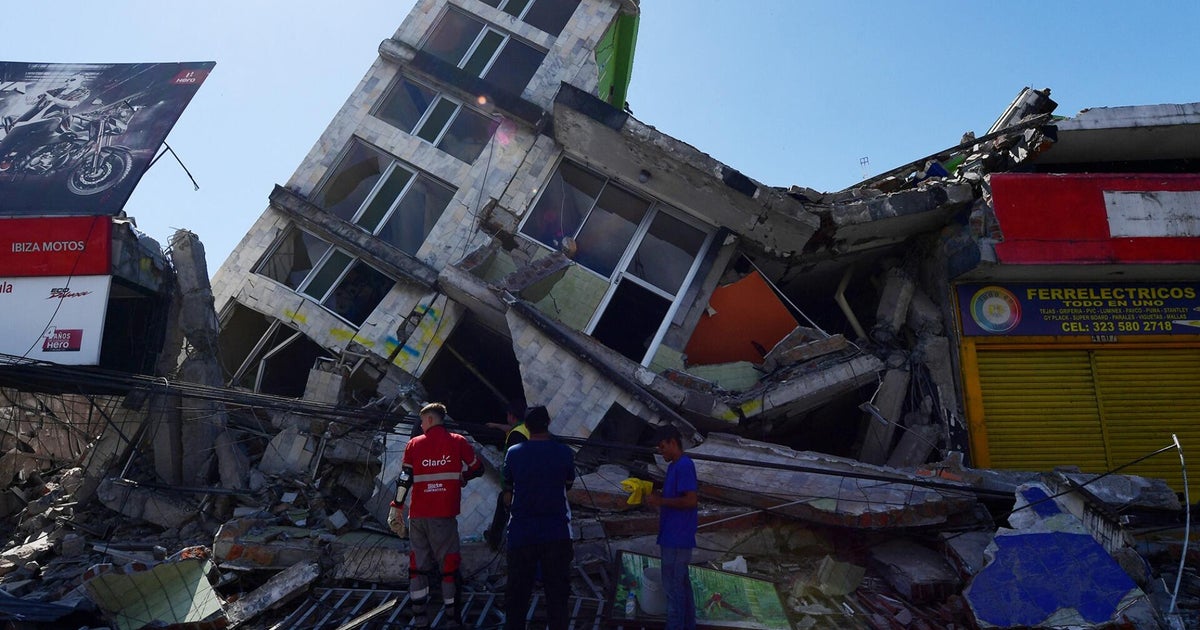More than 100 killed in Colombian earthquake