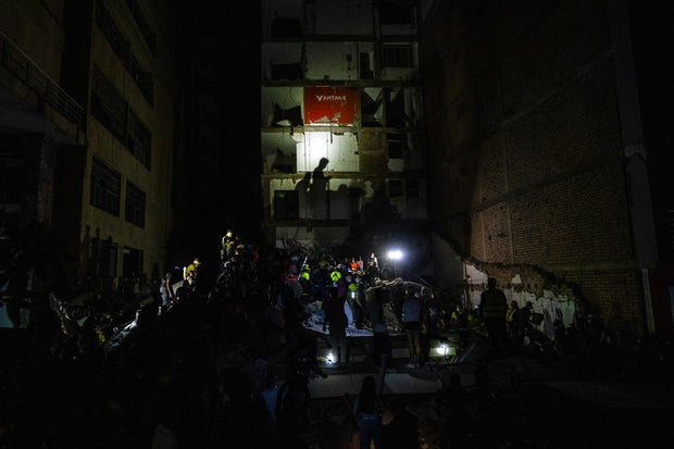 TOPSHOT-COLOMBIA-EARTHQUAKE