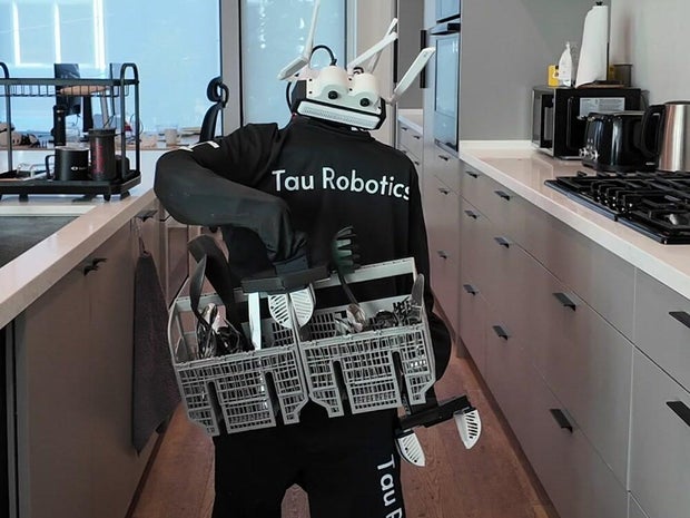tau-1.jpg