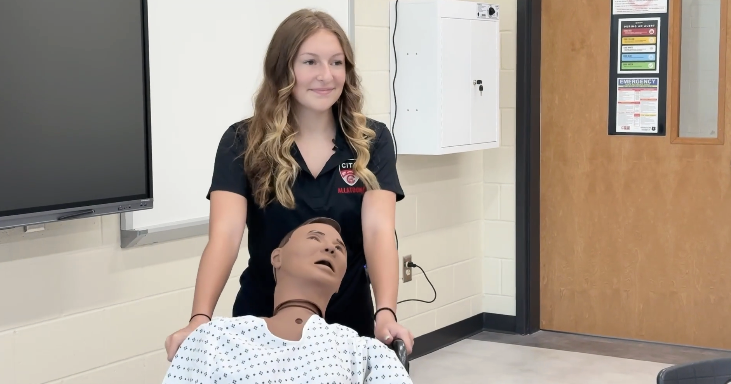 cbsnews.com - Leondra  Head - New Cobb County academy trains students for careers in aviation, health care and trades