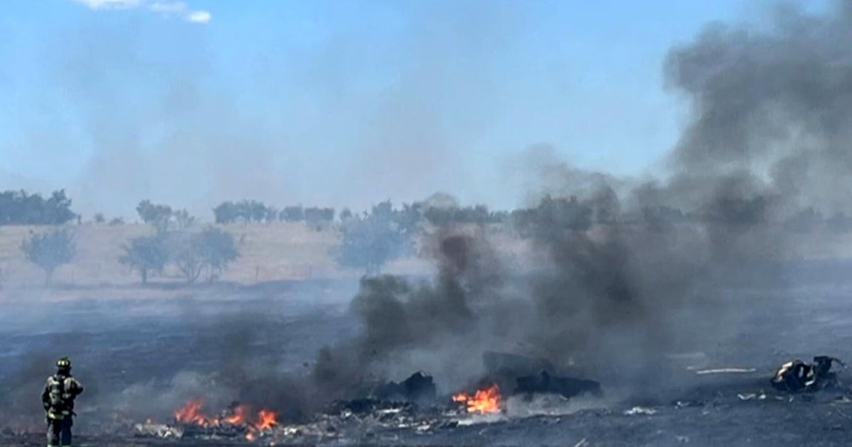 Official describes “violent” Army Apache helicopter crash in Texas