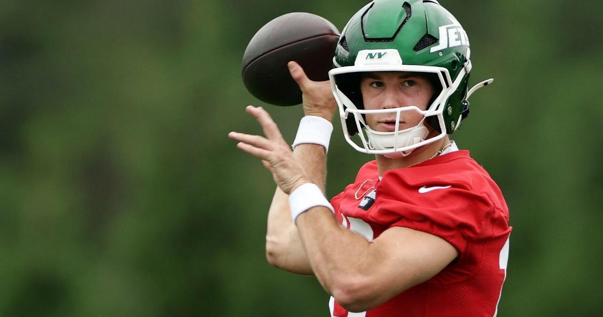 Image accompanying CBS News coverage of New York Jets rookie quarterback Cade Klubnik.