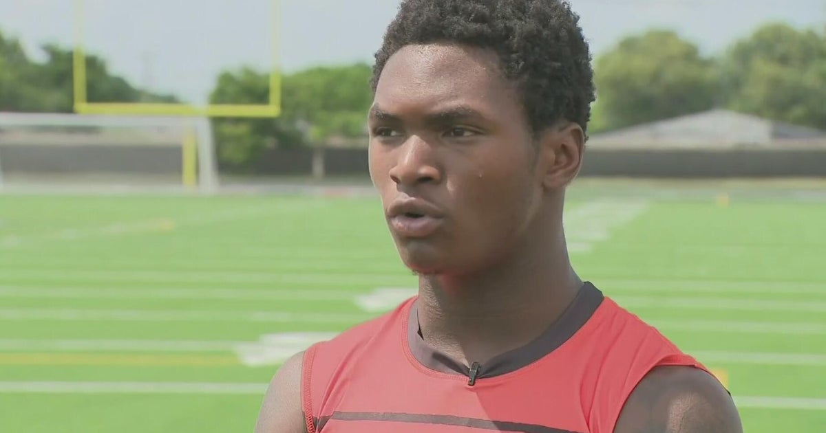 Meet Nick Lennear, Miami Carol City wide receiver and 2026 Nat Moore ...