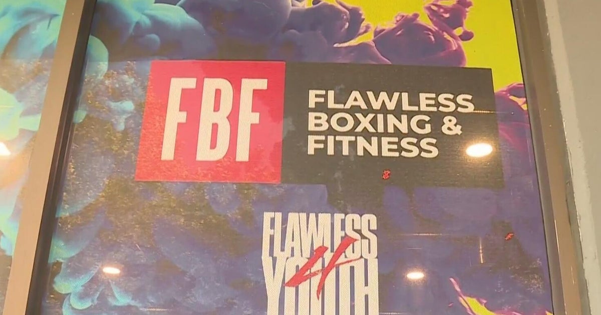 Sacramento gym offers teens a safe place to spend Friday nights