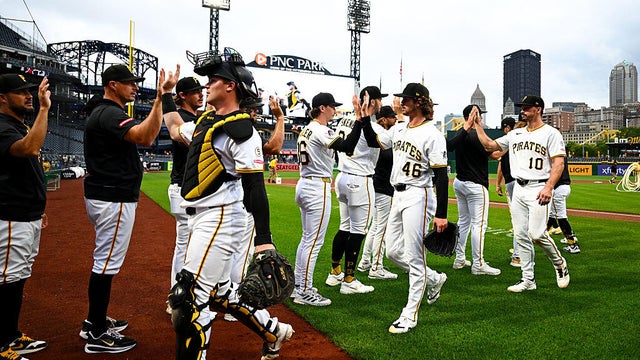 Boston Red Sox v. Pittsburgh Pirates 