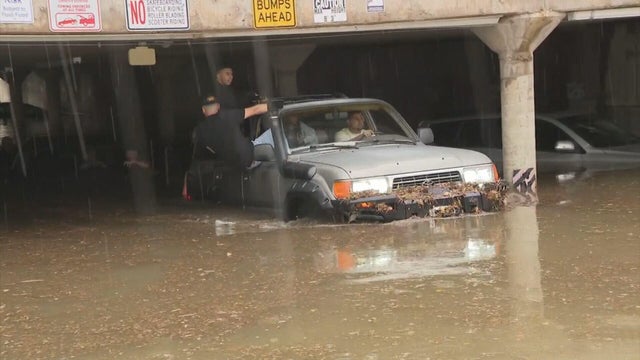 flooding-aftermath-5pkg-frame-8.jpg 