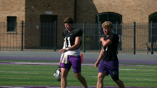 st-thomas-qbs-pkg-wccob3k3.jpg
