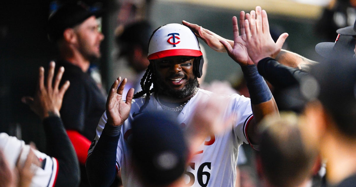Josh Bell’s 2-run double helps Minnesota Twins beat Atlanta Braves 4-2