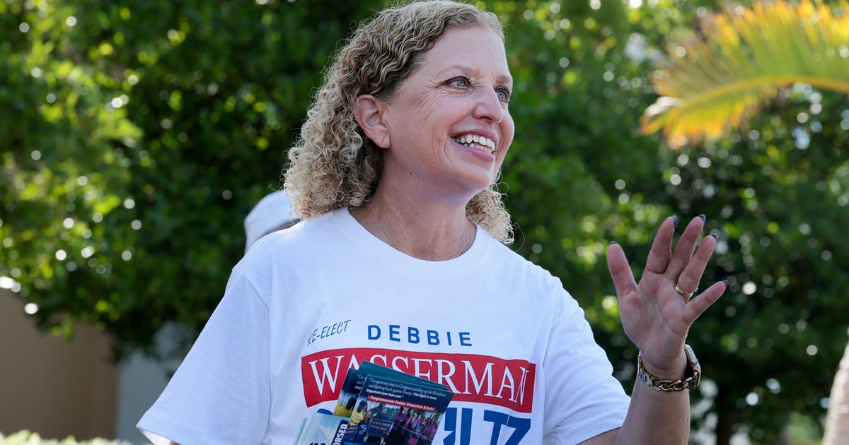 Debbie Wasserman Schultz wins primary for Florida's new 20th district, AP projects