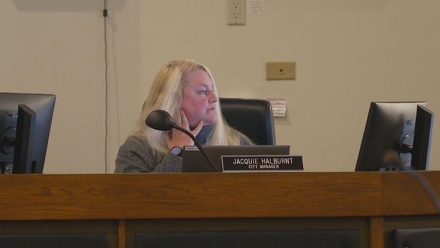 Colorado city declines to fire city manager despite concerns from residents, police and firefighters