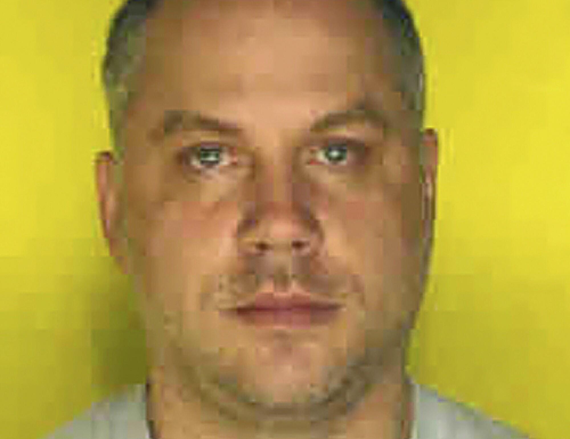 Ohio death row inmate, backed by ex-sheriff, asks for full pardon