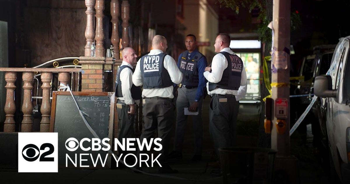 17-year-old shot dead in East New York, Brooklyn - CBS New York