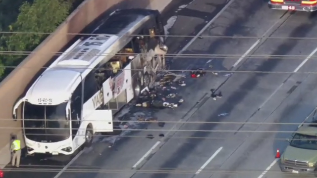 60-freeway-deadly-bus-crash.png 