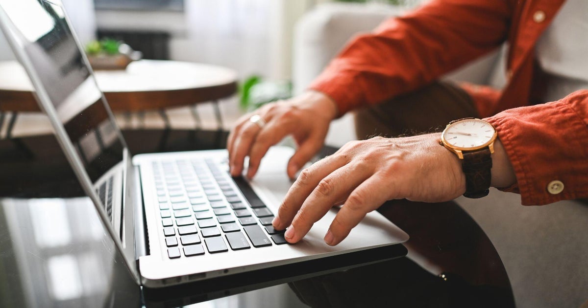 Job hopping makes you more adaptable, Jill Schlesinger explains