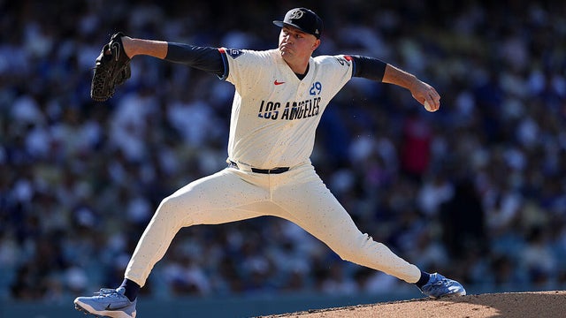 Pittsburgh Pirates v Los Angeles Dodgers 