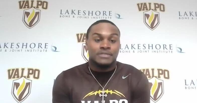 Valparaiso's football captain signs up to become bone marrow donor, matches with 5-year-old