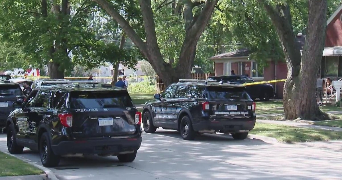 Woman shot, killed in alleged domestic incident in Dearborn Heights, police say