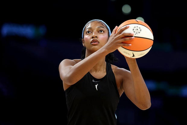 Atlanta Dream v Los Angeles Sparks