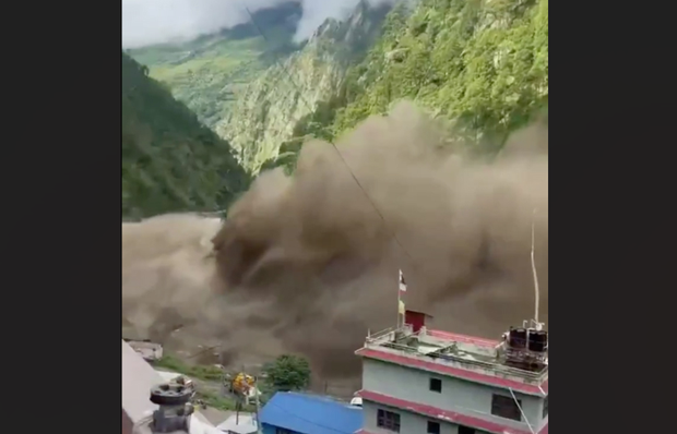 nepal-flash-flood-police-video.png