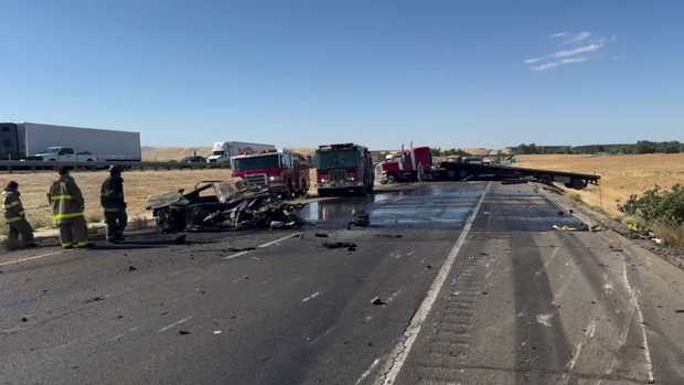 1 airlifted to hospital after crash shuts down northbound I-5 near Newman