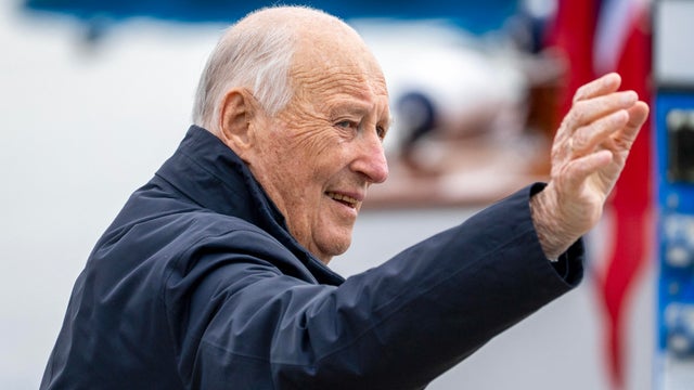 FILES-NORWAY-ROYALS-KING HARALD-OBIT 