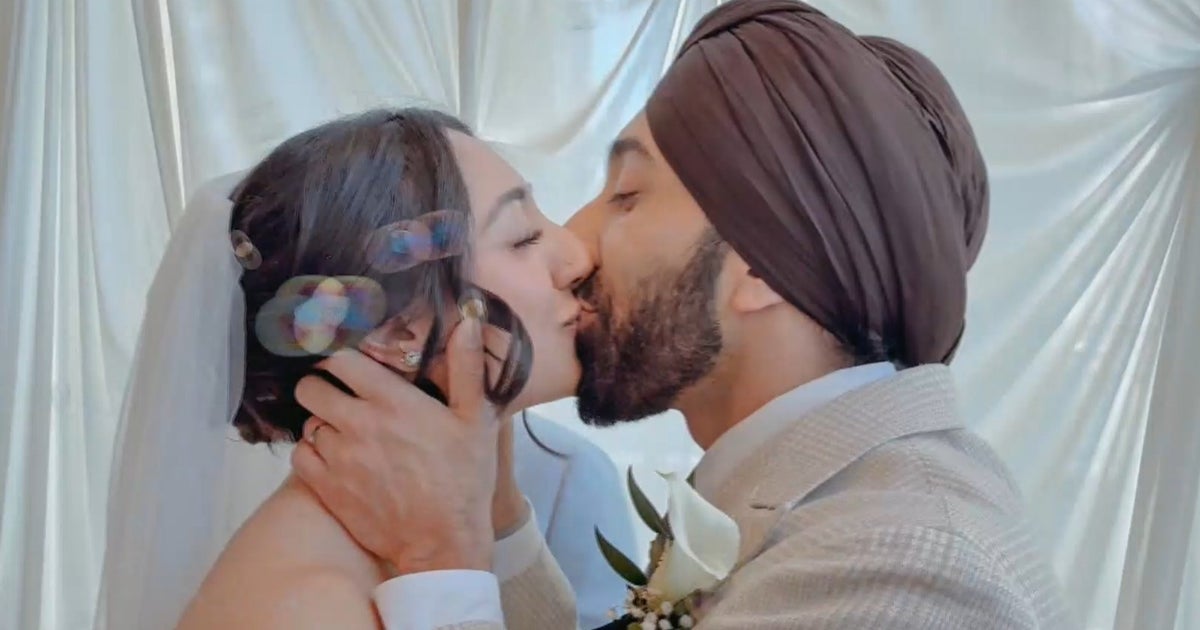 The micro-wedding trend isn't going away