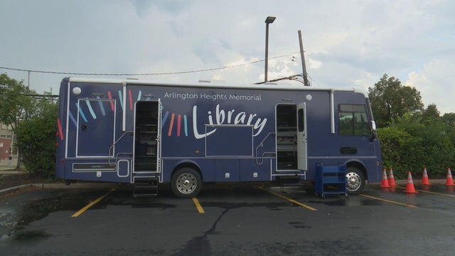 arlington-heights-bookmobile.jpg 