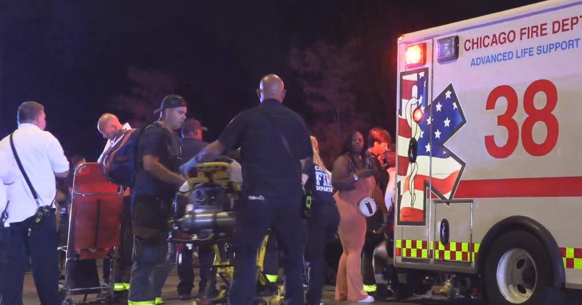 Search continues for whoever opened fire in mass shooting in Chicago's Washington Park