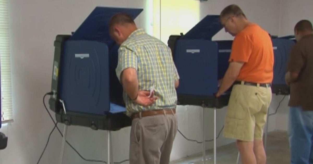 Tarrant County commissioners to vote on new plan reducing polling locations Tuesday