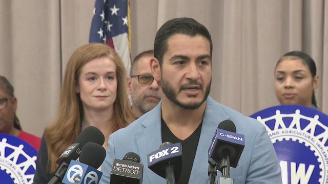 Abdul El-Sayed pushes his message ahead of VP Vance's visit 